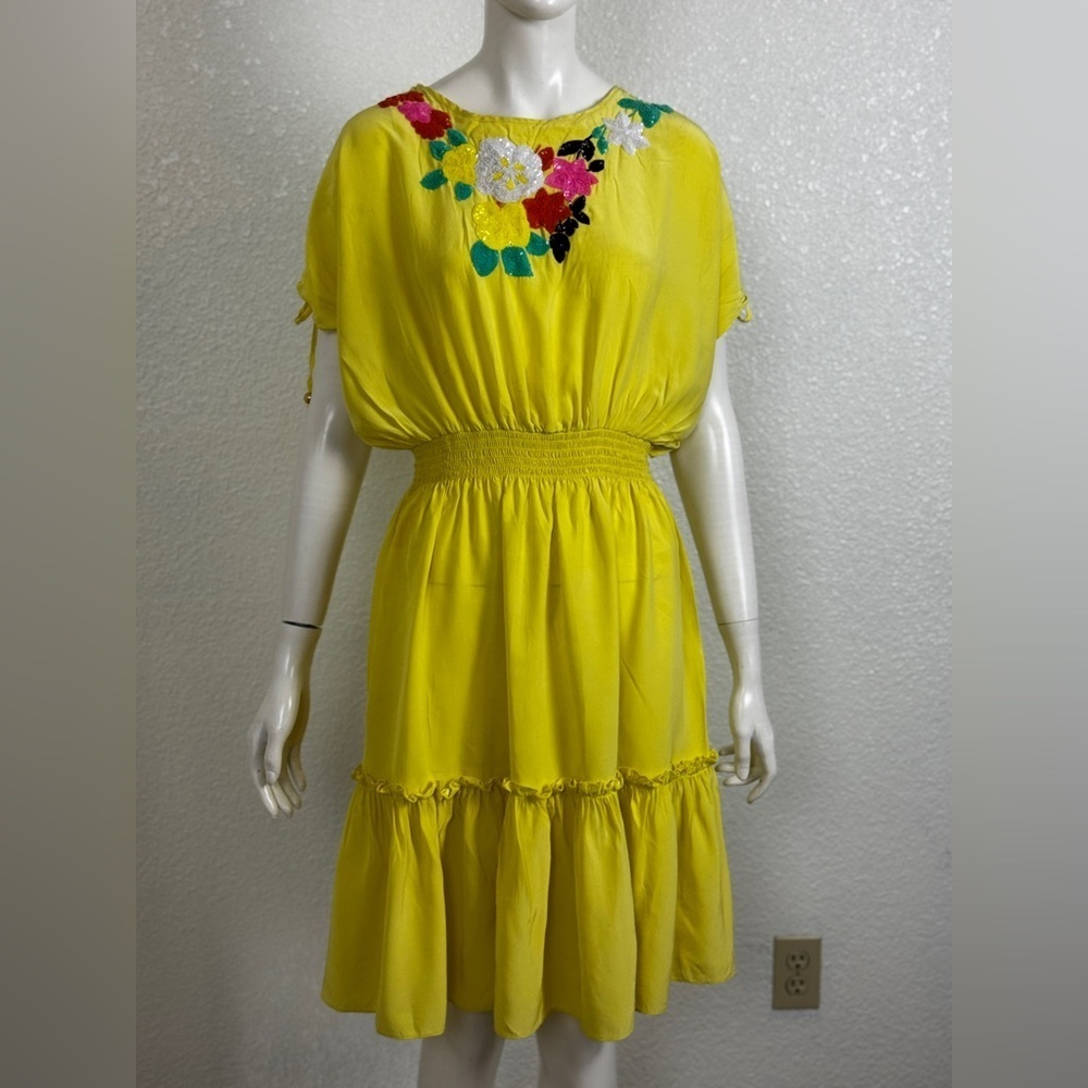 Milly Yellow Dress with Floral Sequined Accents Size 8. J-16